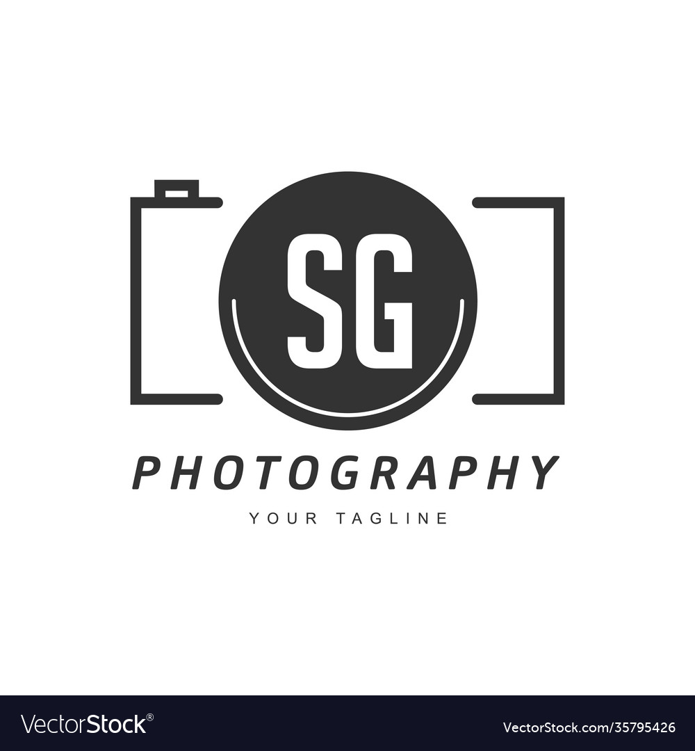 Sg letter logo design with camera icon Royalty Free Vector