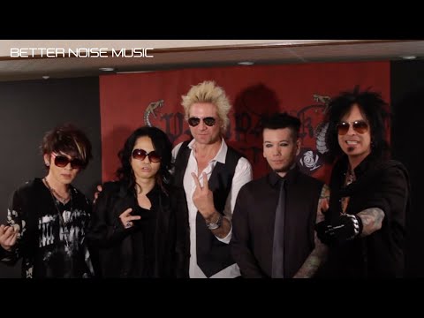 Sixx:A.M. - Live in Japan 2015 - YouTube