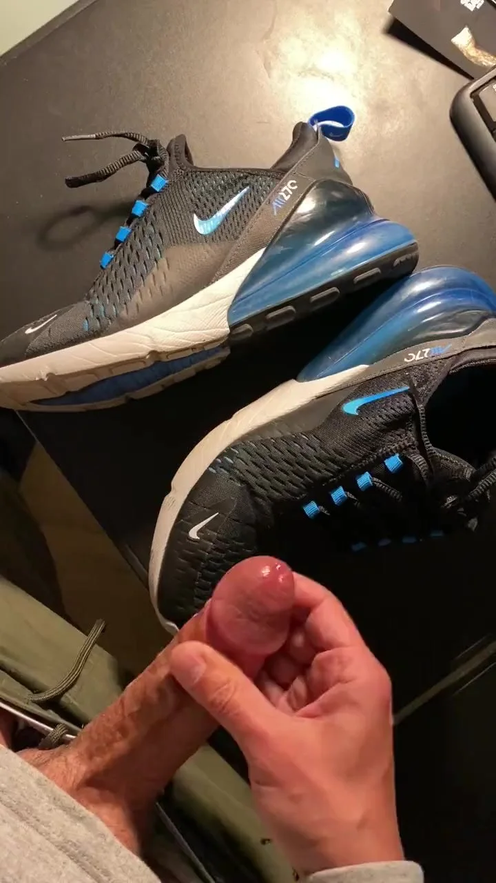 Cumming on Nike air max 270 - video 2 - ThisVid.com