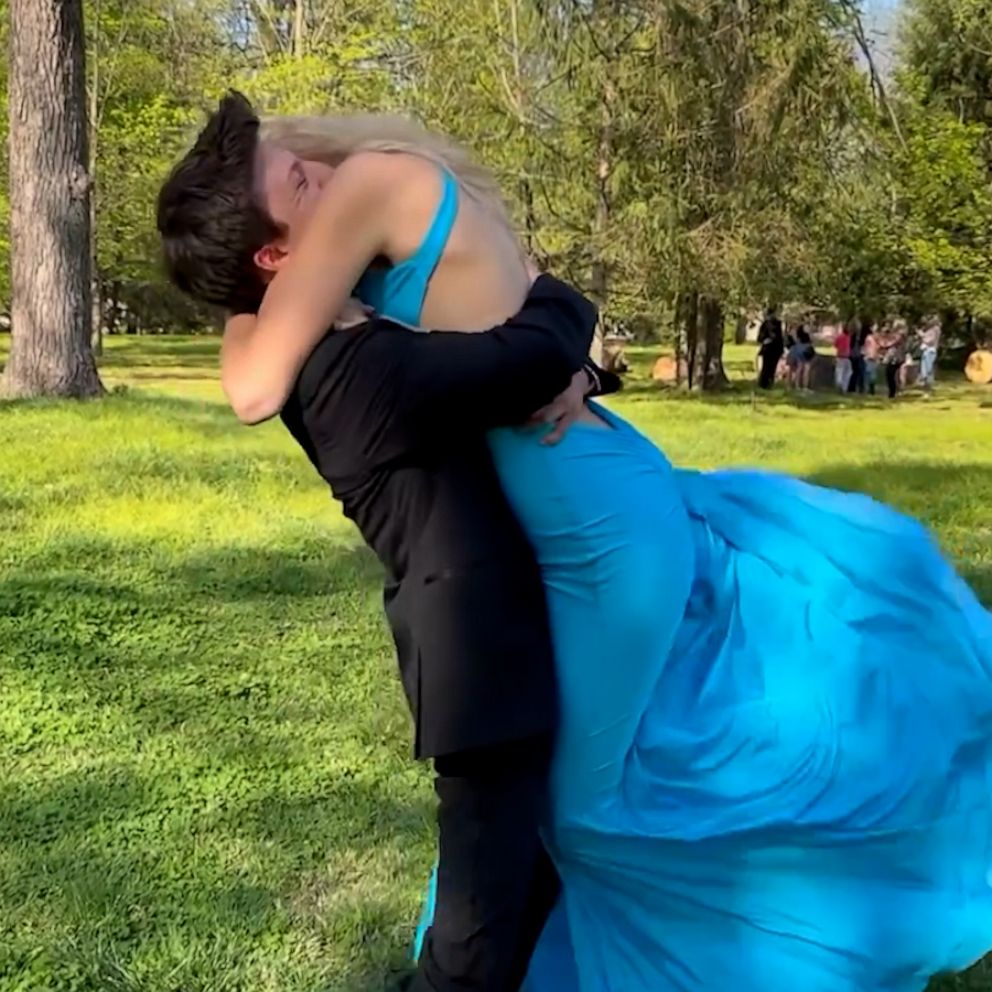 Boyfriend surprises long-distance girlfriend by taking her to prom ...