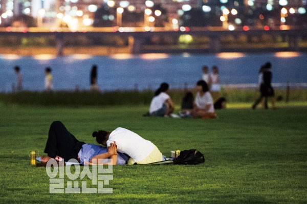 세태고발 열대야가 만든 '야외섹스' 백태 | 일요신문