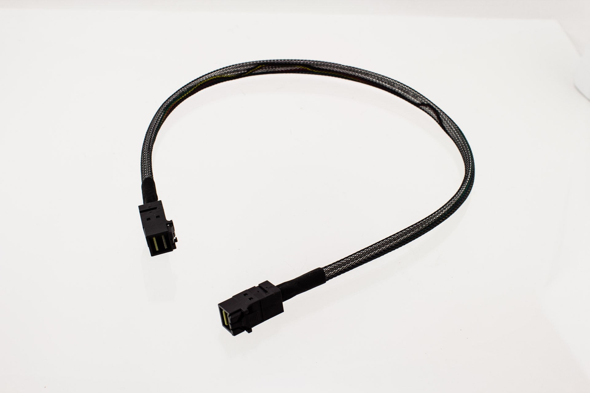 Amphenol 36-pin Internal Mini-SAS SFF-8643 HD to 36-pin Internal ...