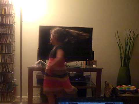 Xixxy dancing - YouTube