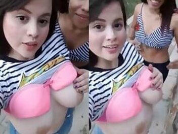 Extremely cute 18 girl indian poran video showing nice tits mms