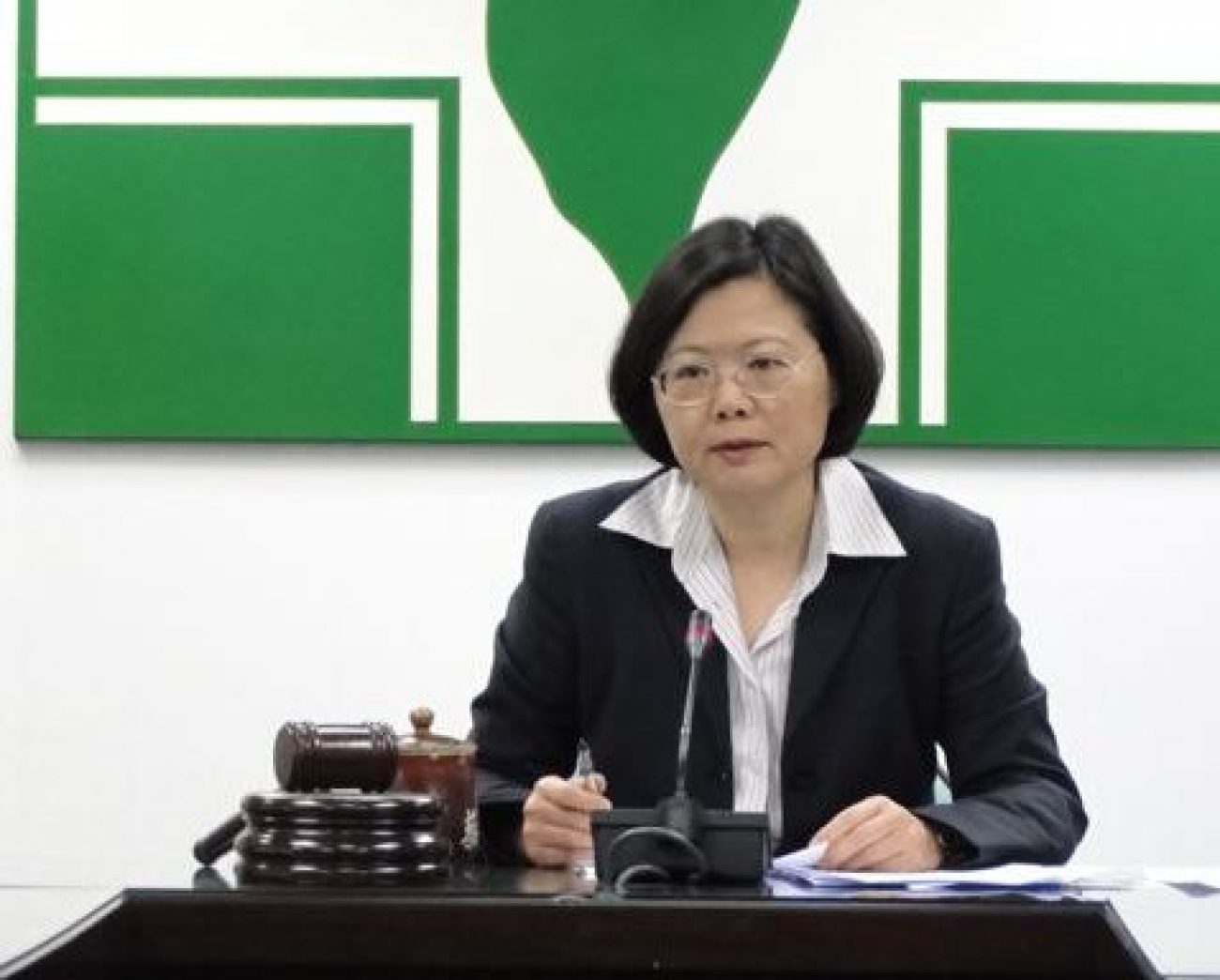 Taiwan presidential candidate Tsai Ing-wen on cross-strait ...