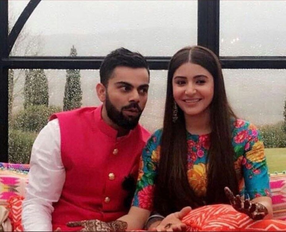 Virat bhaiyya, Anushka bhabhi 'together in stadium' during India ...