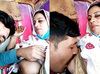 Sexy mature paki aunty pakistani xxx hd boobs sucking mms pron