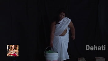 Akeli Desi Aunty @Hot Wet Bath In Open @Indian Hindi Short Movie ...