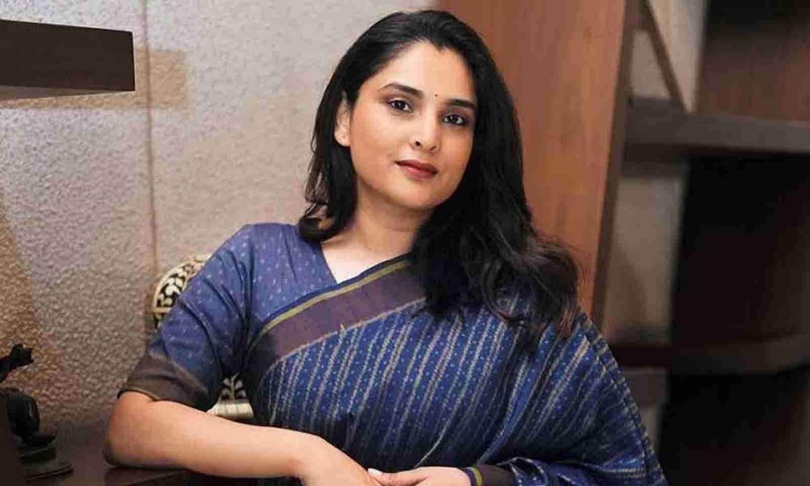 Actor-politician Ramya returns to cinema, to produce films- Cinema ...