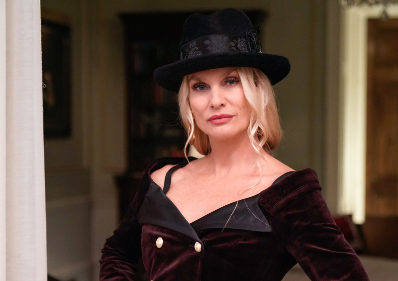 Dynasty' Bids Farewell To Nicollette Sheridan's Alexis Carrington ...