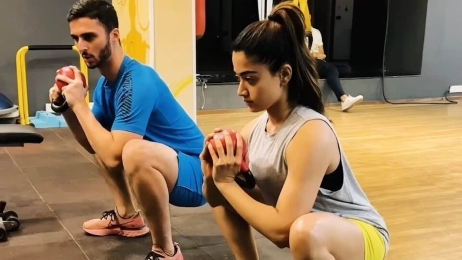 Rashmika Mandanna is killing it at gym with legs and core ...