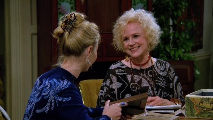 FRIENDS 1995 (S2 E9) Phoebe with (Grandmother Frances) co-star ...