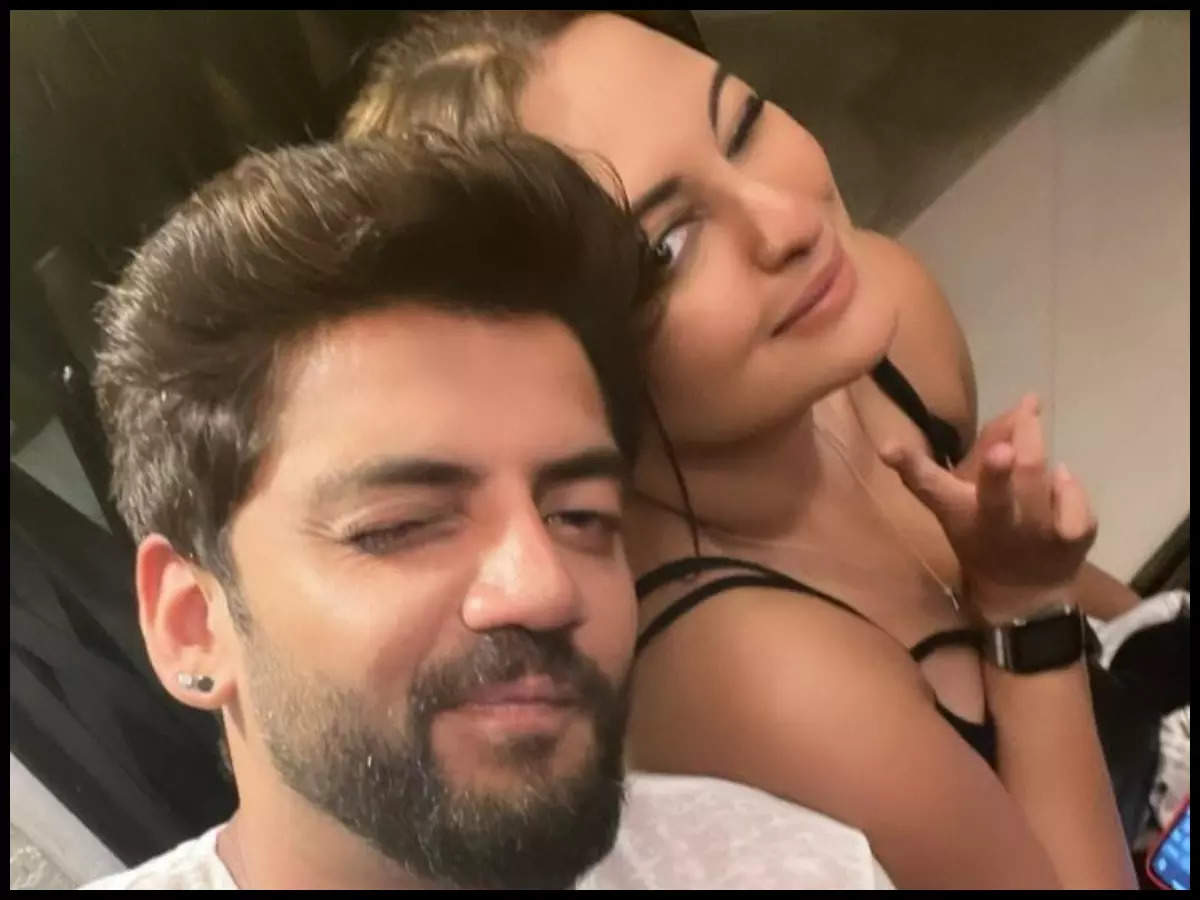 Sonakshi Sinha is currently 'Decembering' with rumoured boyfriend ...