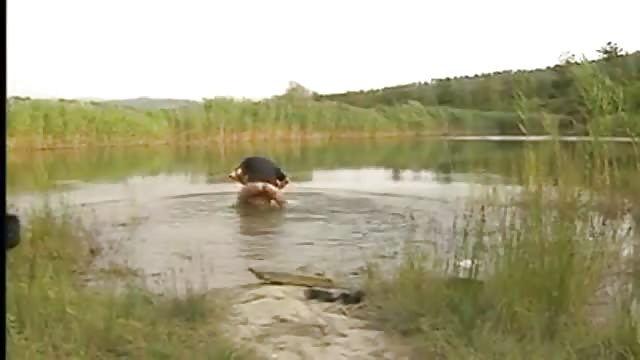 Anal sex in a pond - Pornjam.com