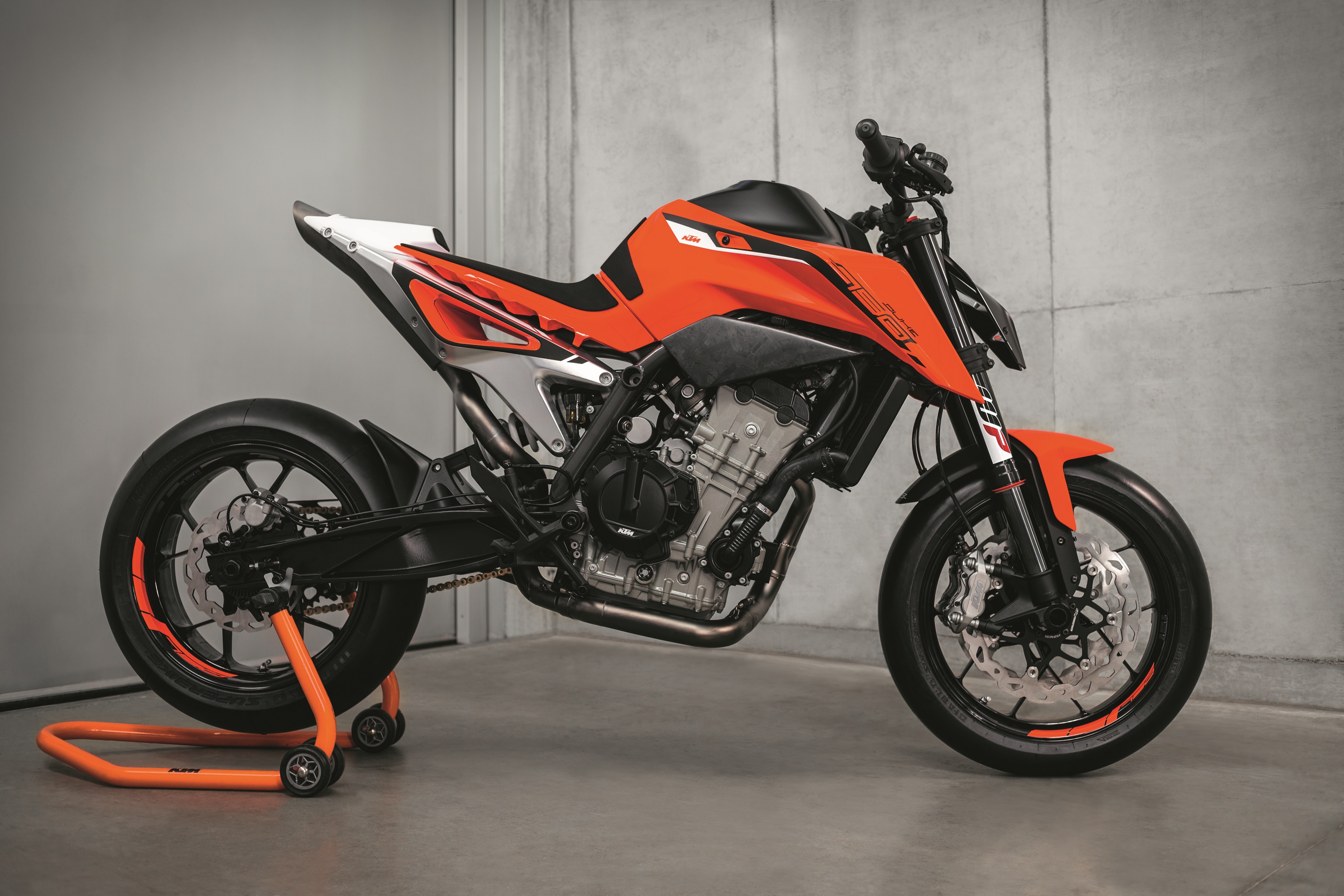 2016 EICMA bike show highlight? Go the full 790 - KTM BLOG