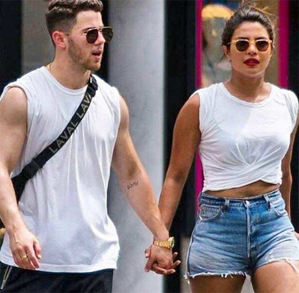 Finally! Priyanka Chopra accepts dating boyfriend Nick Jonas ...