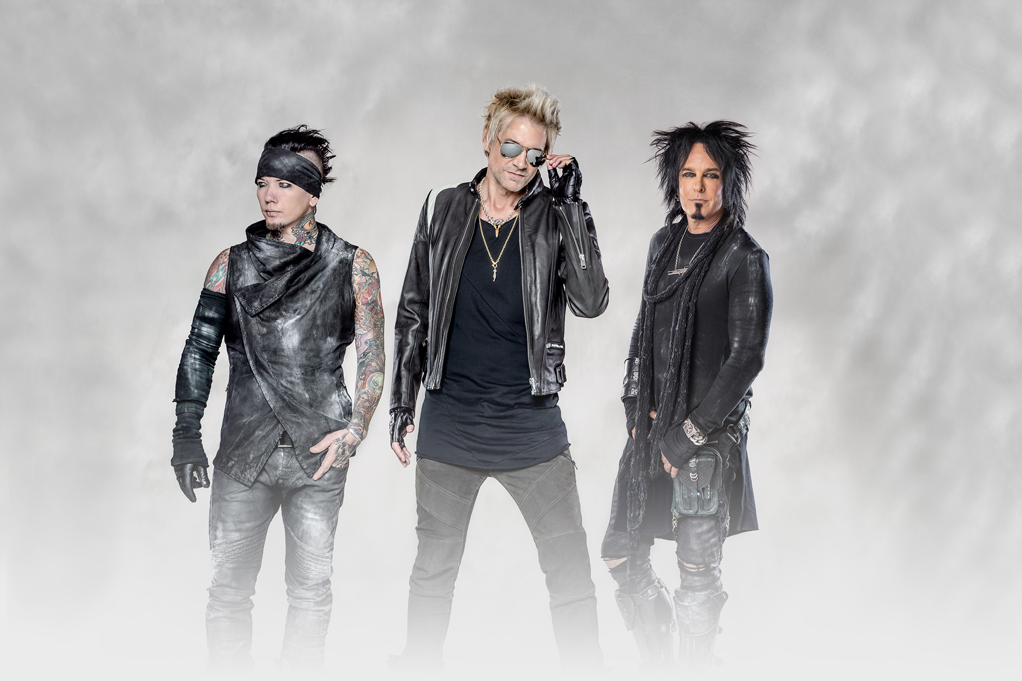 Sixx:A.M.