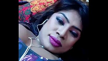 Rasmi Alone New Live With Her Sex Patner With Clear HD Voice ...