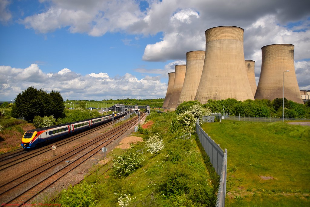 222xxx @ East Midlands Parkway | Class 222 Meridian in East … | Flickr