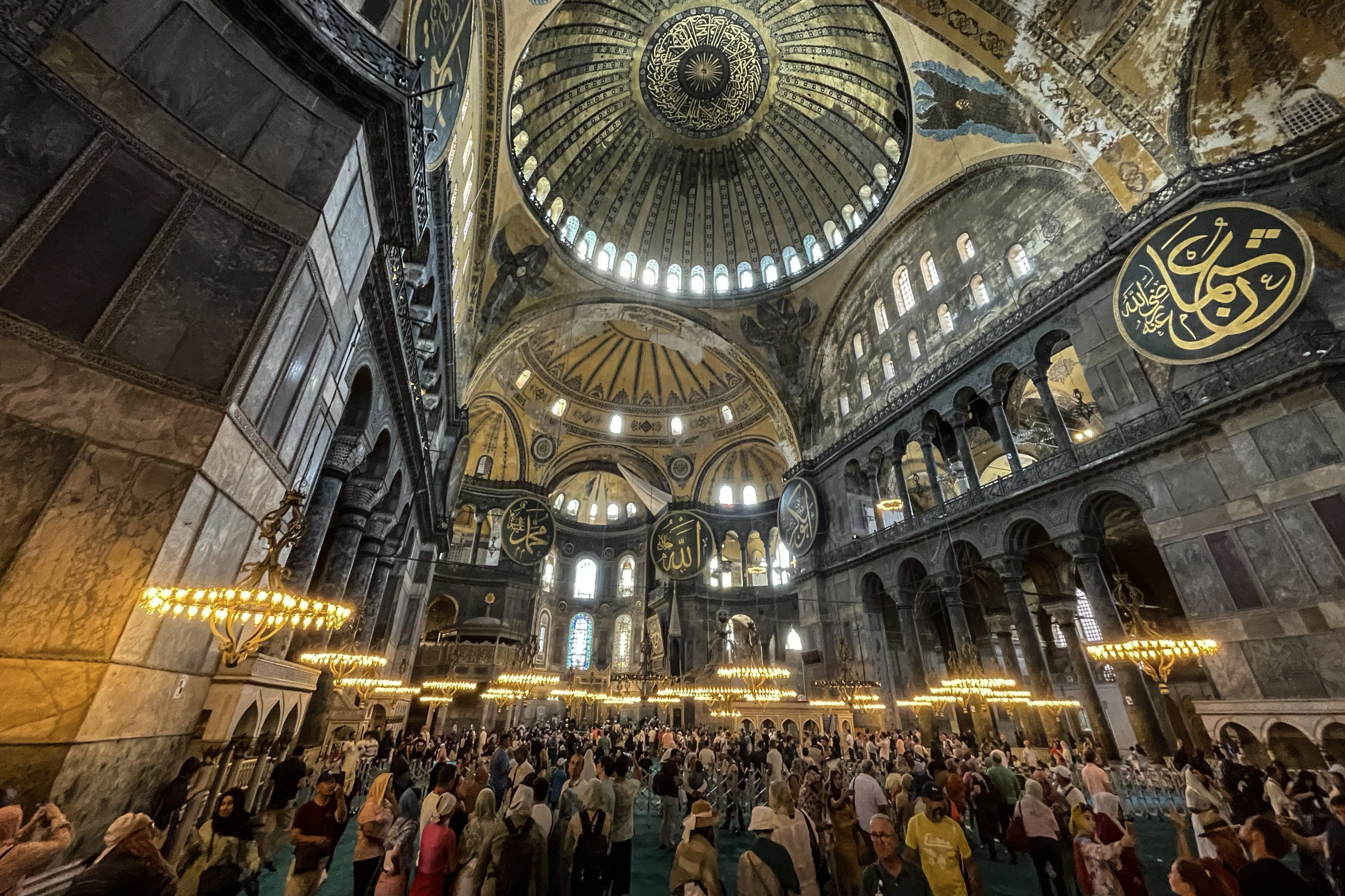 6.5 million people flock to Hagia Sophia Mosque in 2 years | Daily ...