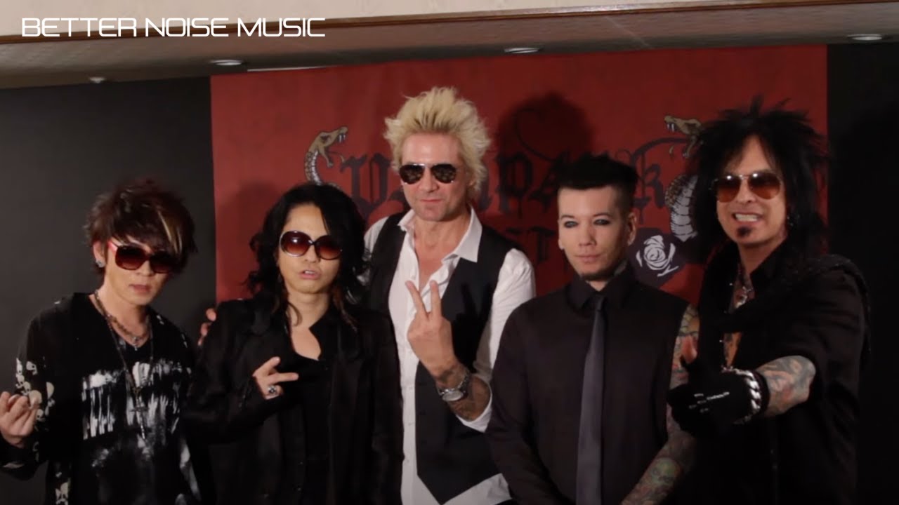 Sixx:A.M. - Live in Japan 2015 - YouTube