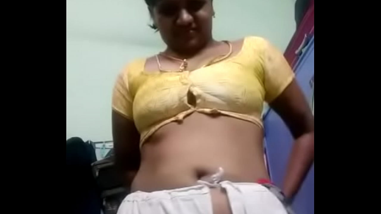 Tamil aunty show2 - XVIDEOS.COM