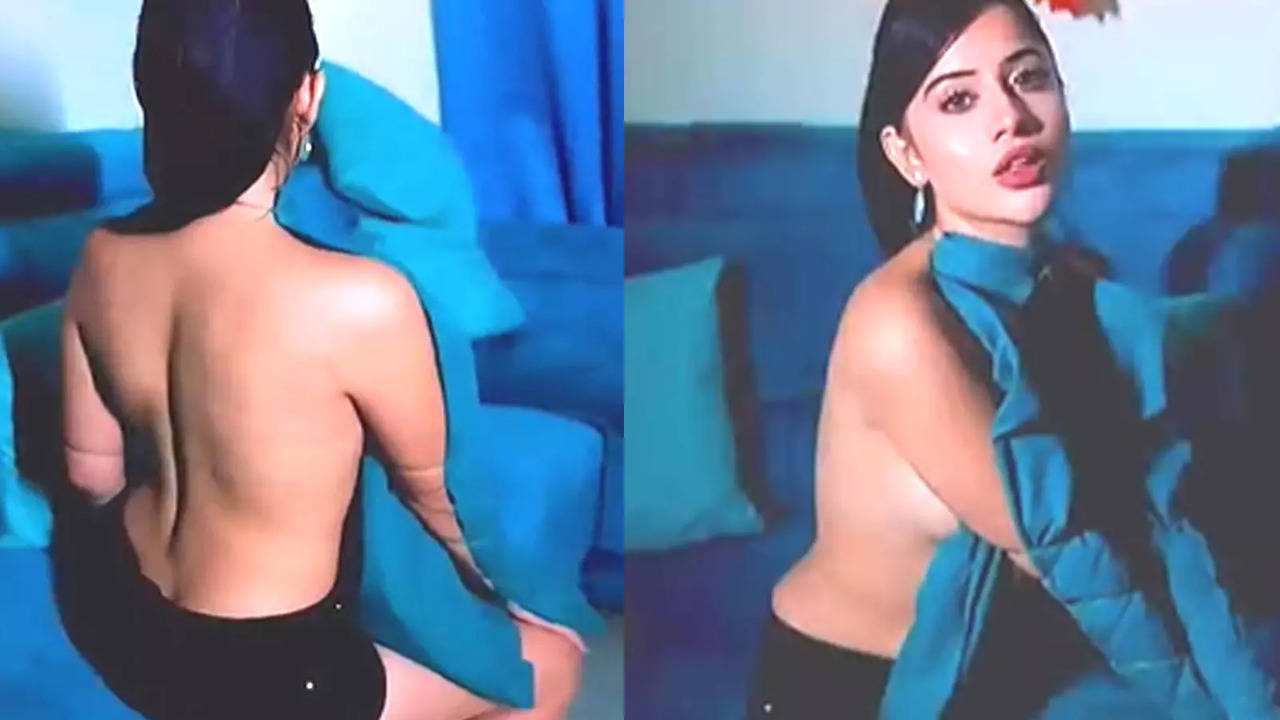 Urfi Javed goes backless as she flaunts her unique way of wearing ...