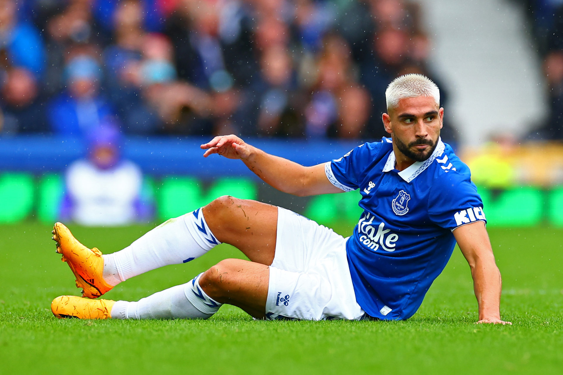 Everton stat should give Dyche a boost after Fulham loss - Everton ...