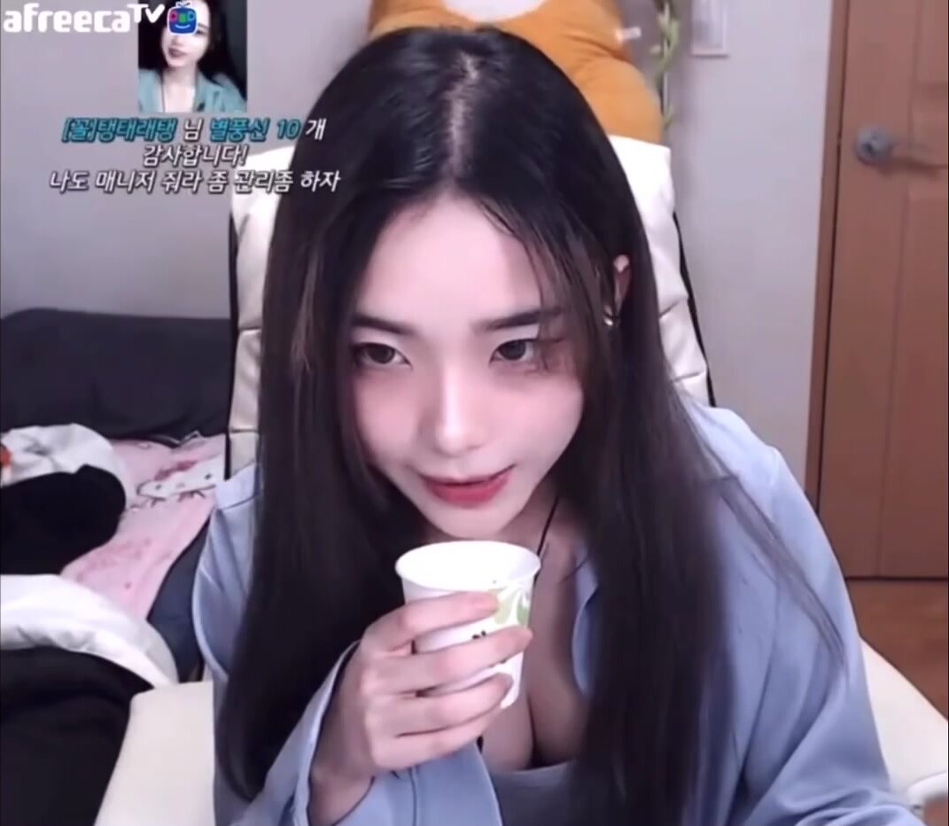 Korean BJ girl spitting - ThisVid.com