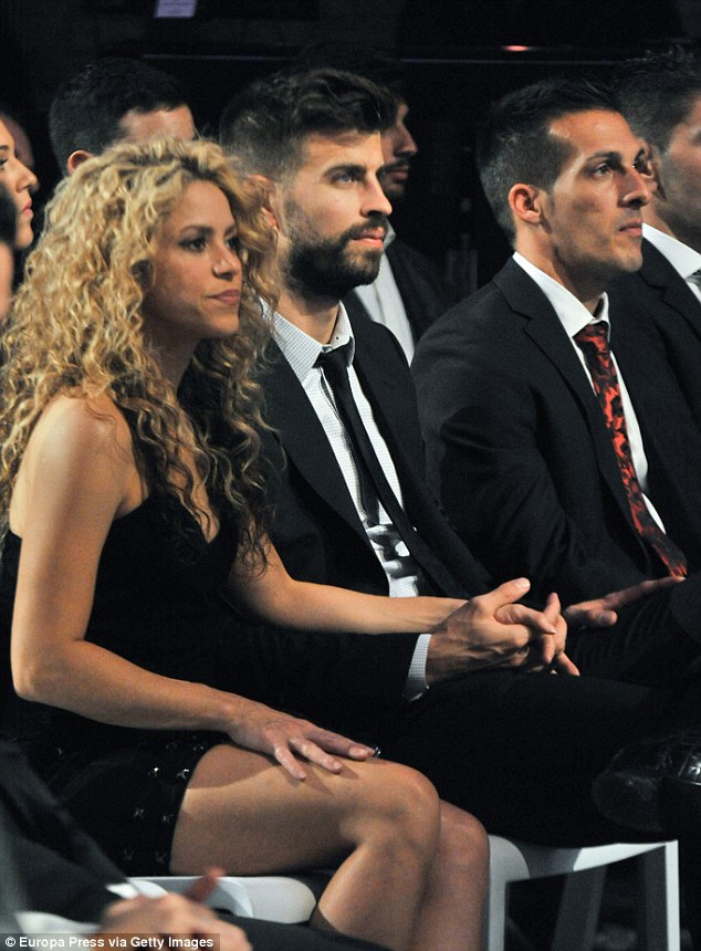 Gerard Pique and girlfriend Shakira deny sex tape blackmail claims ...