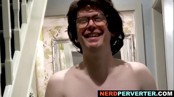Horny Nerd Gets Her Dick Sucked by a Pretty Babe - XVIDEOS.COM