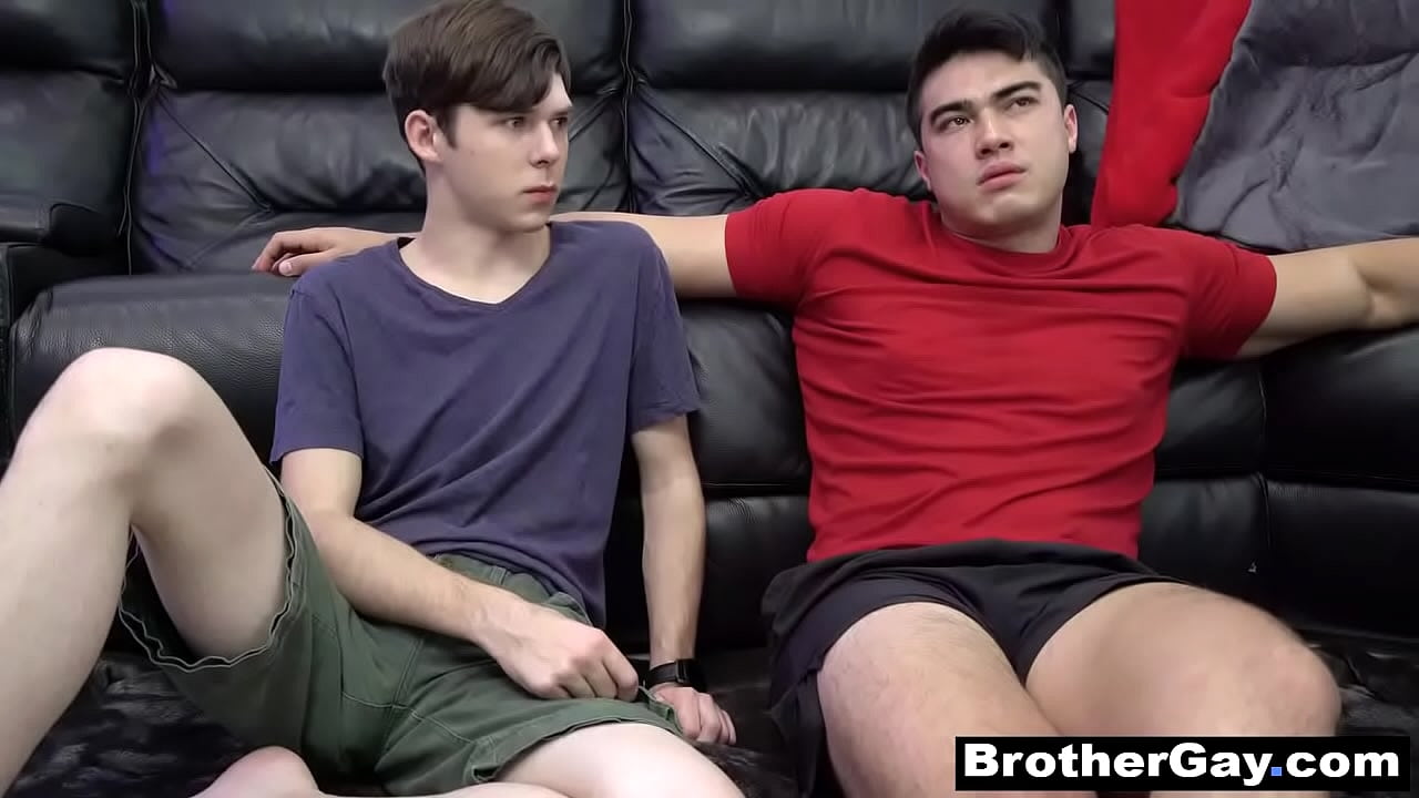 Stepbrother teaches him how to jerk off - XVIDEOS.COM