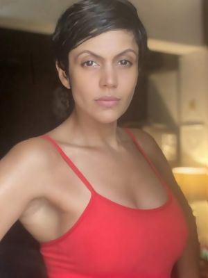 Mandira Bedi fap Porn Pics and XXX Videos - Reddit NSFW