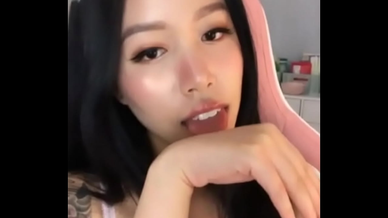 Hot Asian Teen Solo On Cam In Her Gamer Chair - AnyNudes.com ...