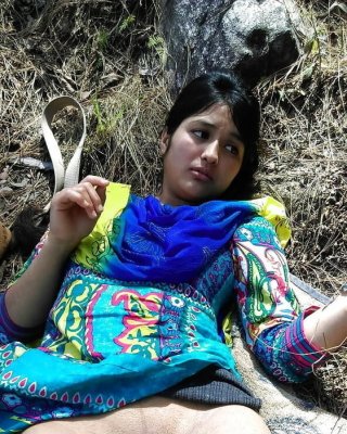 Desi Girl Outdoor Full Nude Porn Pictures, XXX Photos, Sex Images ...