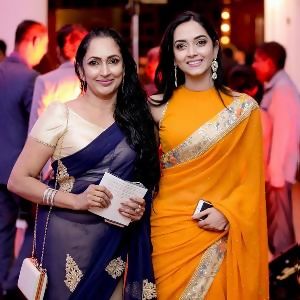 indian mother daughter Porn Pics and XXX Videos - Reddit NSFW