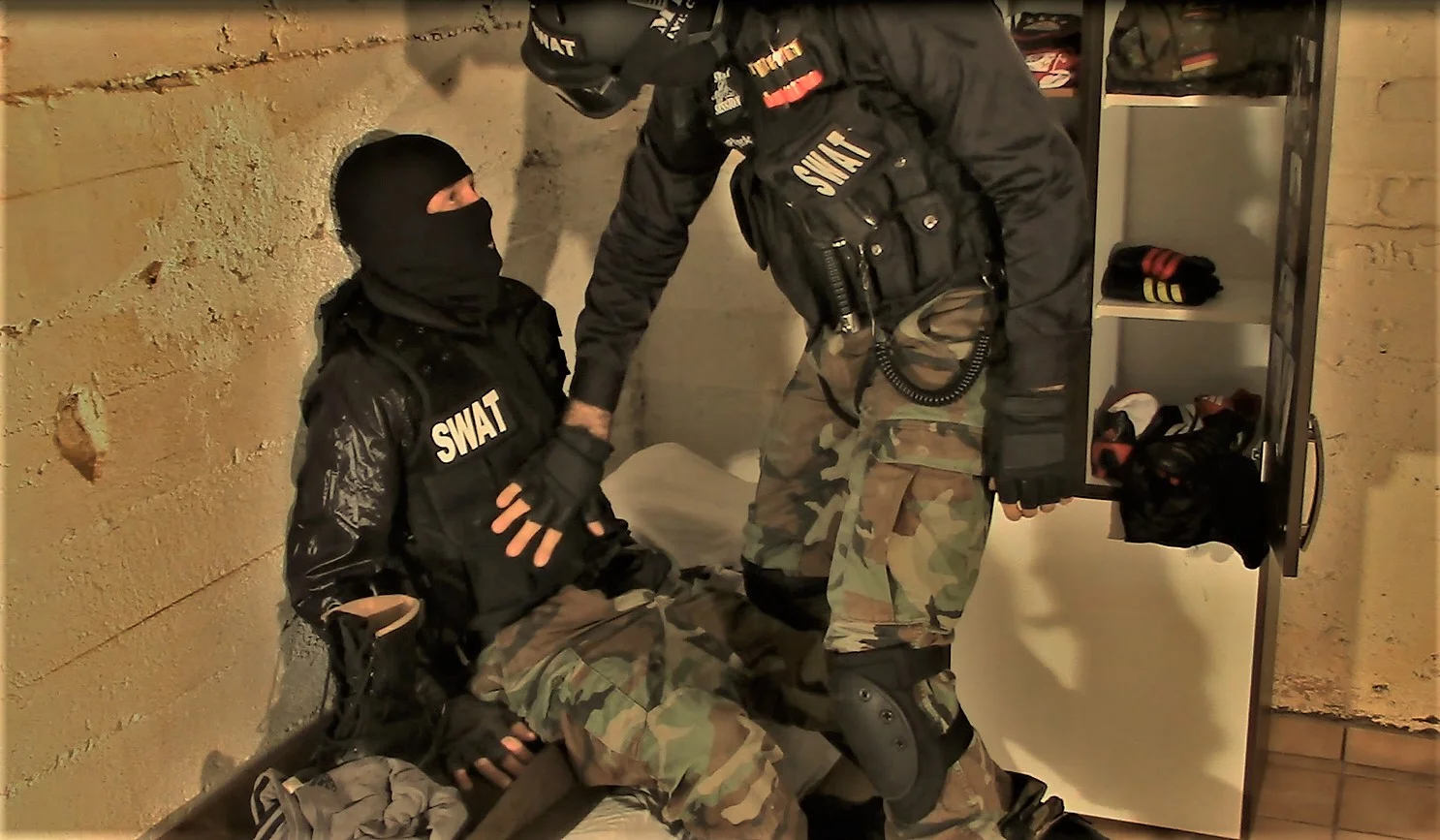 SWAT recruit sniffing - ThisVid.com