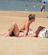 Young Couple Fuck at Beach - Voyeur Videos