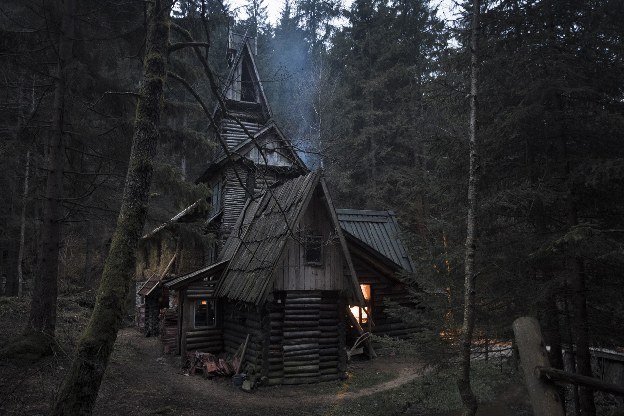 𝐂𝐚𝐛𝐢𝐧 𝐏𝐨𝐫𝐧 – A magical cabin converted from a water mill ...