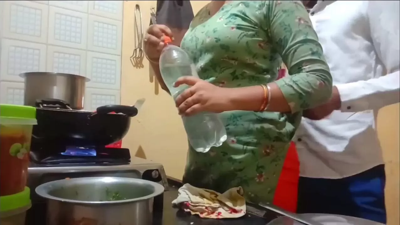 Indian hot wife got fucked while cooking in kitchen watch online