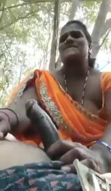 Mature horny desiauntyporn enjoy big cock in jungle - xvidio