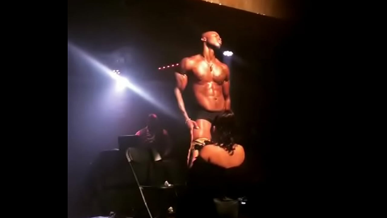 hot black male stripper - XVIDEOS.COM