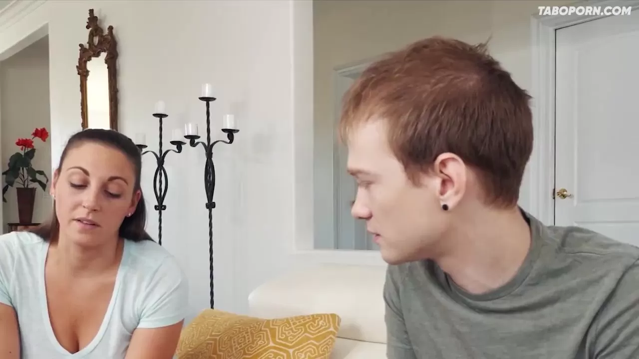 Mom fucks her son's best friend watch online