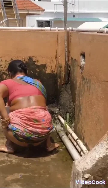 Tamil akka spy piss - ThisVid.com