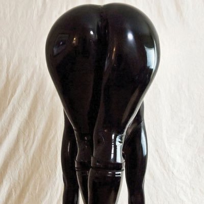 Skin Tight And Shiny (@Skintightshiny) / X