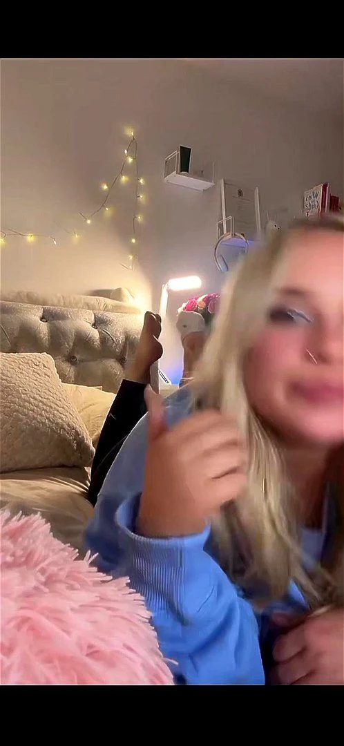 Watch Sexy blonde girl socks removal at bed - Feet, Foot, Socks ...