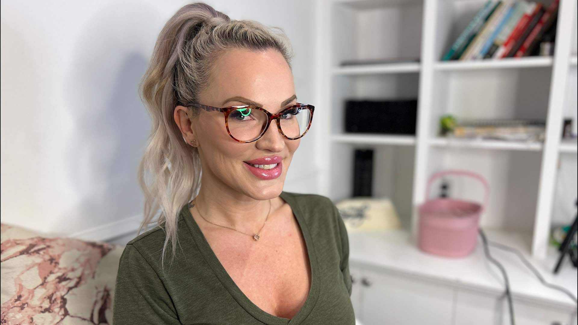 Education assistant who set up OnlyFans account to make ends meet ...