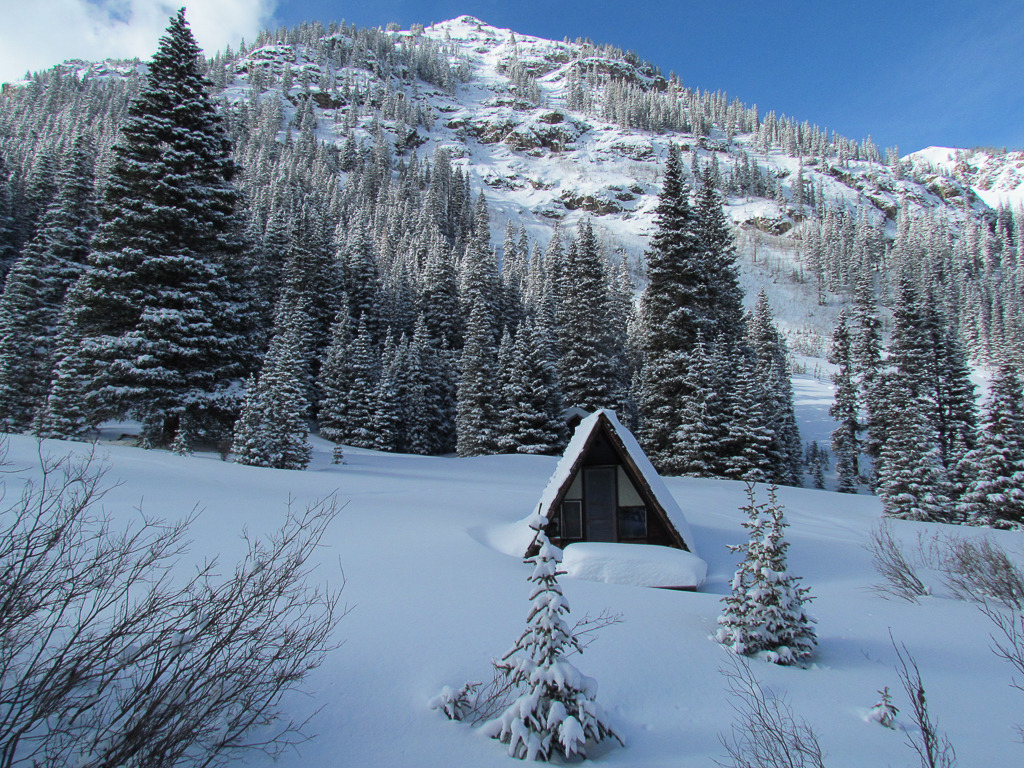 𝐂𝐚𝐛𝐢𝐧 𝐏𝐨𝐫𝐧 – A-Frame at 10,760' outside the ghost town of...