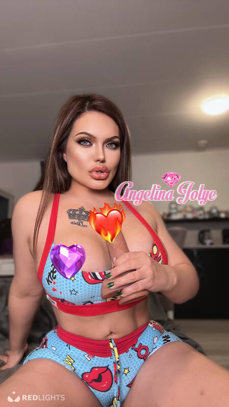 New PORNO STAR Angelina Joly ONLY VIRTUAL SEX | Redlights