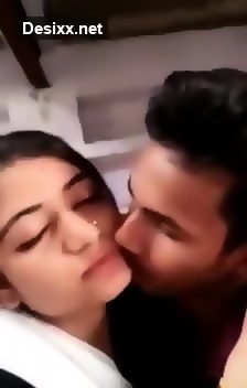 Indian Kissing Mms Mp4 - EPORNER